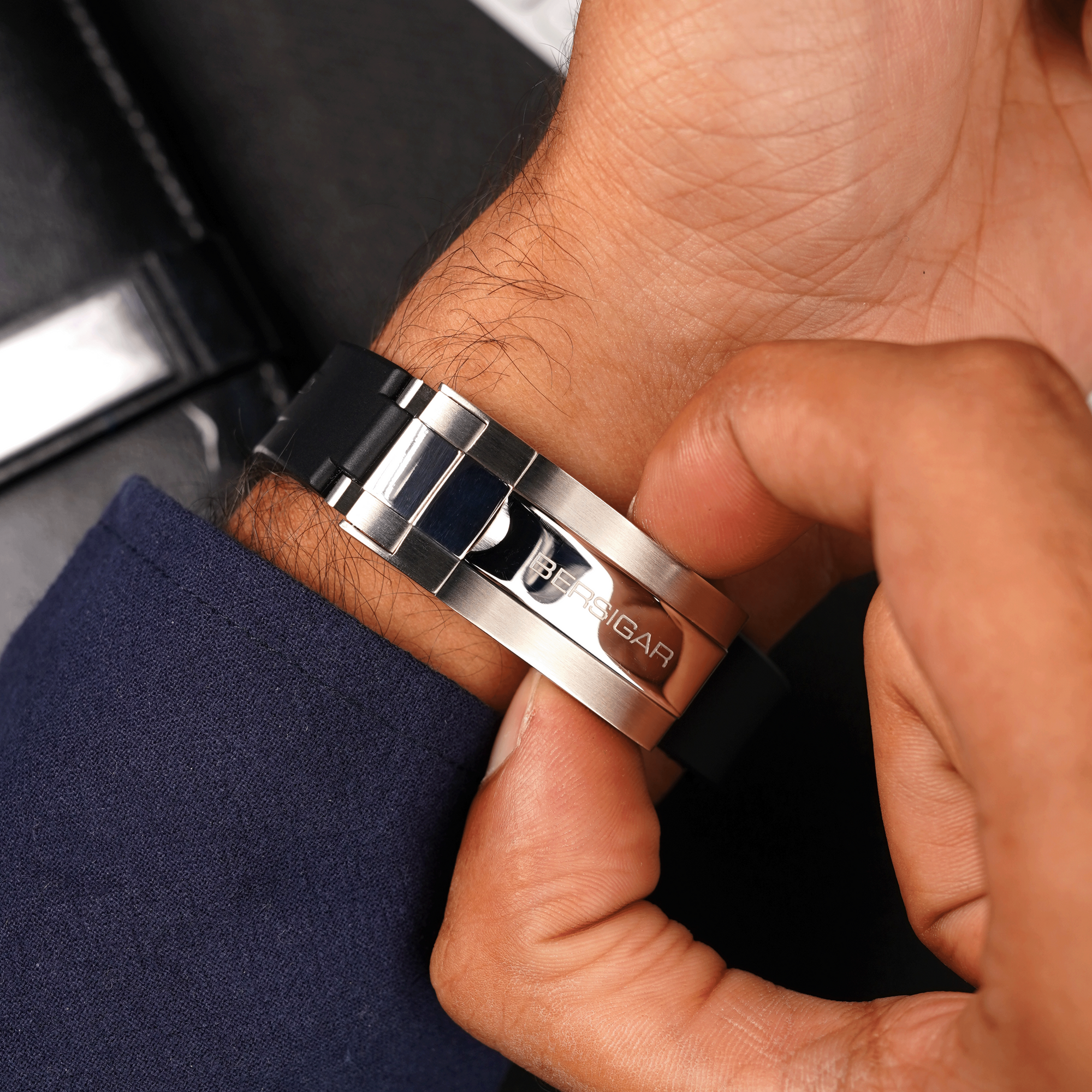 BERSIGAR LUXAURA 1651 BLACK